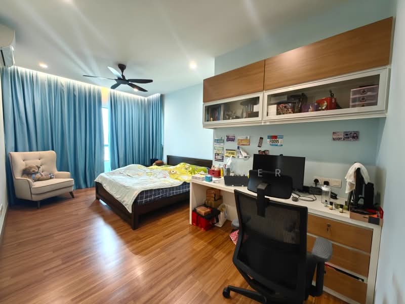 Condominium for Sale at KM1 West - Mak Oliver - Bedroom - PropertyGuru.com.my