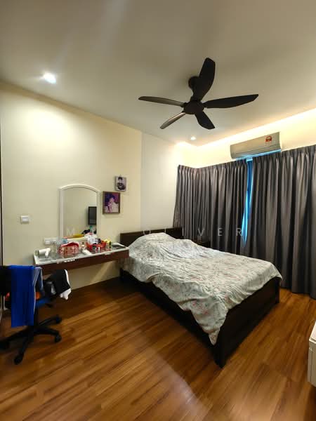 Condominium for Sale at KM1 West - Mak Oliver - Bedroom - PropertyGuru.com.my
