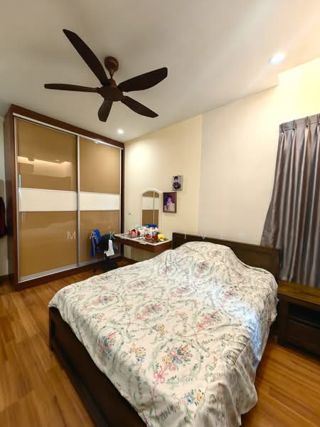 Condominium for Sale at KM1 West - Mak Oliver - Bedroom - PropertyGuru.com.my