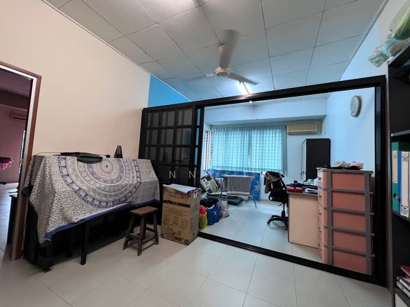 Rumah Berkembar untuk Dijual di Bandar Sungai Long (Selangor) - Shanny Tan - Living Room - PropertyGuru.com.my