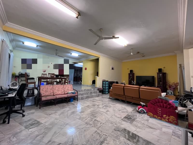 Rumah Berkembar untuk Dijual di Bandar Sungai Long (Selangor) - Shanny Tan - Living Room - PropertyGuru.com.my
