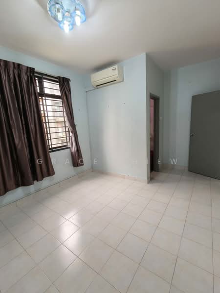 Rumah Flat untuk Disewa di Taman Daya - Jalan Nibong 14 - Grace Chiew - Interior - PropertyGuru.com.my