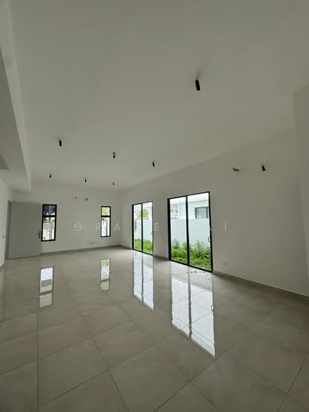 Rumah Teres 2 Tingkat untuk Disewa di Telok Panglima Garang (Selangor) - Grace Lai - Living Room - PropertyGuru.com.my