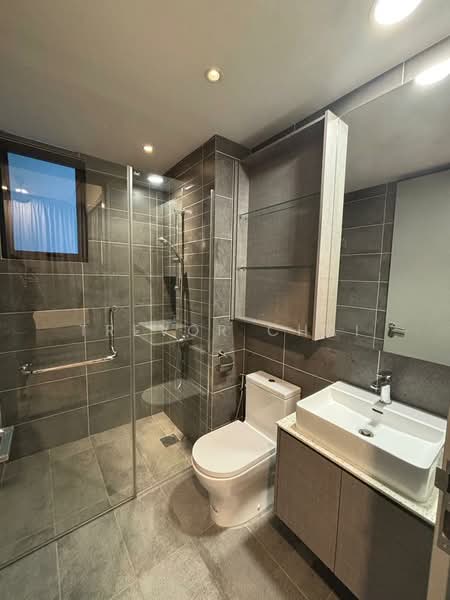 Pangsapuri untuk Dijual di Millerz Square Serviced Residence - Trevor Chai - Bathroom - PropertyGuru.com.my