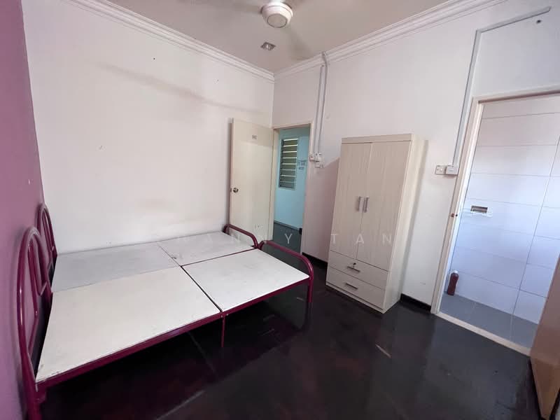 Terraced House for Sale in Bandar Sungai Long (Selangor) - Shanny Tan - Bedroom - PropertyGuru.com.my