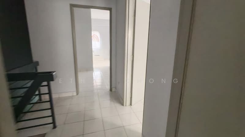 Rumah Teres 2 Tingkat untuk Disewa di Subang (Selangor) - Ethan Chong - Corridor - PropertyGuru.com.my