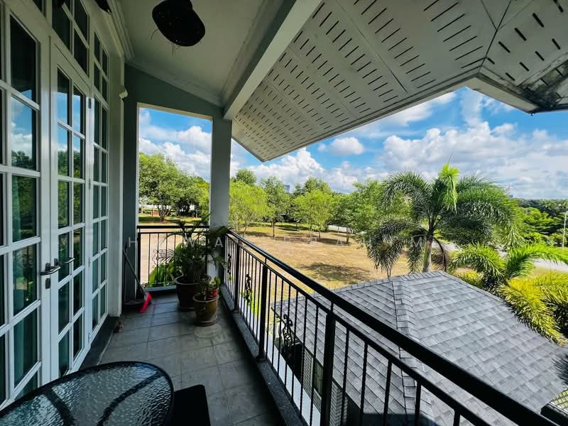 Bungalow for Sale in Perdana Lakeview East (Cyberjaya) - Hawa Ibrahim - Balcony - PropertyGuru.com.my