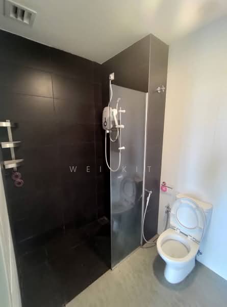 Service Residence for Rent at Utropolis Suites 2 - Wei Kit - Bathroom - PropertyGuru.com.my