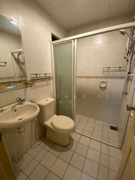 Kondominium untuk Dijual di Pelangi Utama 2 - Jonathan De Ho - Bathroom - PropertyGuru.com.my