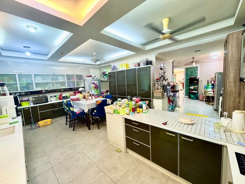 Rumah Teres 2 Tingkat untuk Dijual di Taman Mutiara Indah (Puchong) - Sa'a Nordin - Kitchen - PropertyGuru.com.my