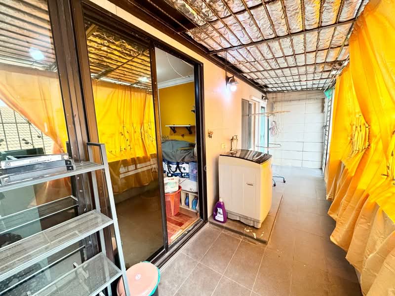 Rumah Teres 2 Tingkat untuk Dijual di Taman Mutiara Indah (Puchong) - Sa'a Nordin - Balcony - PropertyGuru.com.my