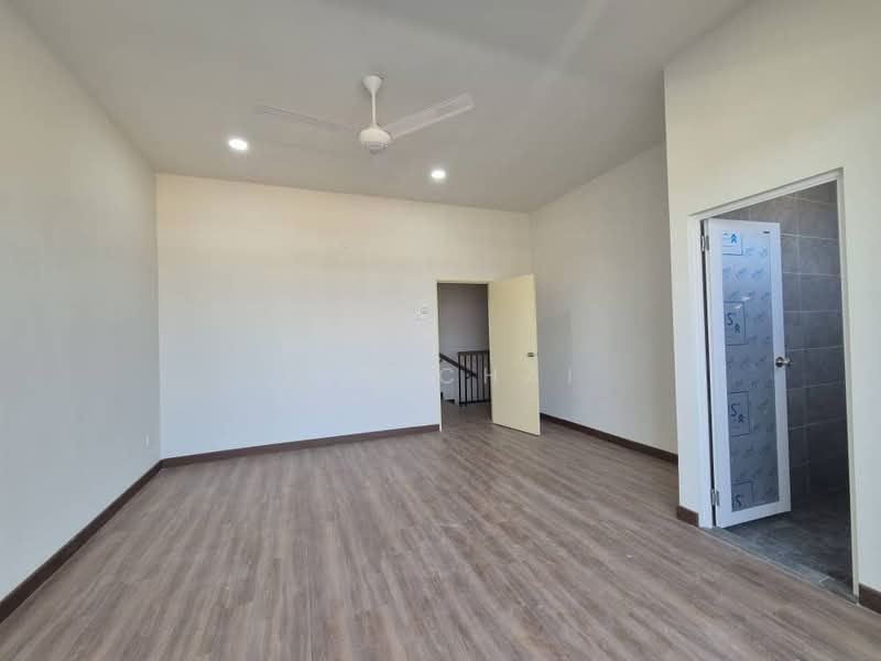 Rumah Teres 2 Tingkat untuk Disewa di S2 Heights (Seremban 2) - Jun Chai - Living Room - PropertyGuru.com.my