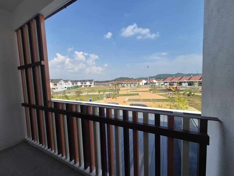 Rumah Teres 2 Tingkat untuk Disewa di S2 Heights (Seremban 2) - Jun Chai - Balcony - PropertyGuru.com.my