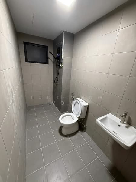 Service Residence for Rent at Residensi Bukit Tiara - Tuck Weng Wong - Bathroom - PropertyGuru.com.my