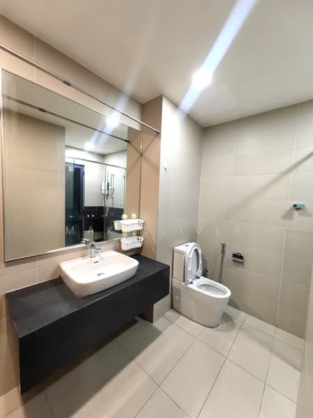 Servis Apartment untuk Dijual di The Link 2 @ Bukit Jalil (Serviced Residences) - Mak Oliver - Bathroom - PropertyGuru.com.my
