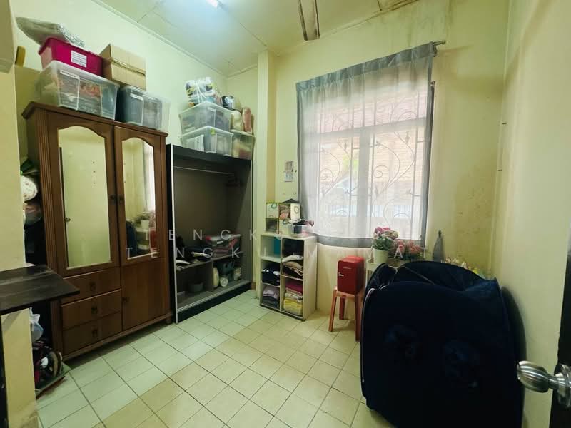 Semi-Detached House for Sale in Seksyen 6 (Bangi) - Tengku June Tengku Mamat - PropertyGuru.com.my