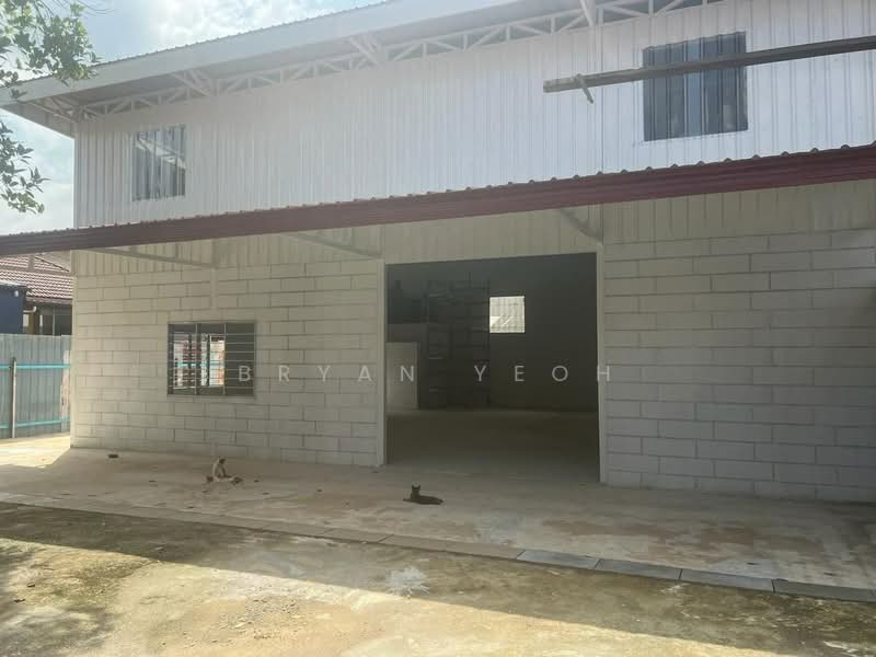 Warehouse for Rent in Sungai Buloh (Selangor) - Bryan Yeoh - Exterior - PropertyGuru.com.my