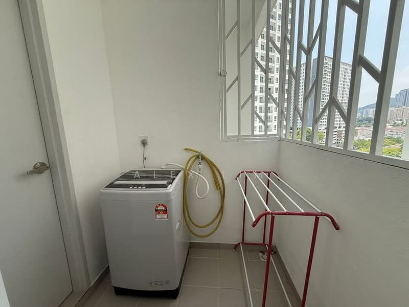 Kondominium untuk Disewa di The Amarene - Alex Lim - Balcony - PropertyGuru.com.my