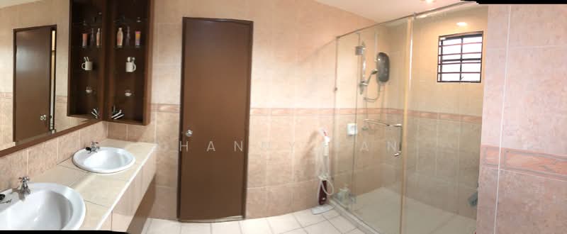 Rumah Berkembar untuk Dijual di Taman Vista Mutiara (Bandar Sungai Long) - Shanny Tan - Bathroom - PropertyGuru.com.my