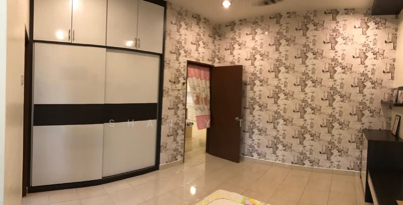 Rumah Berkembar untuk Dijual di Taman Vista Mutiara (Bandar Sungai Long) - Shanny Tan - Bedroom - PropertyGuru.com.my