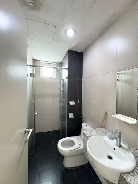 Kondominium untuk Disewa di Vertiq - Alex Lim - Bathroom - PropertyGuru.com.my