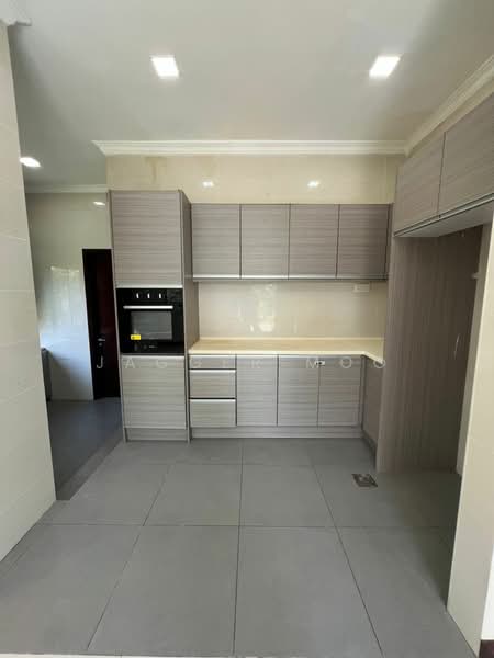 Rumah Berkembar untuk Dijual di Beverly Heights (Melawati) - Jagger Moo - Kitchen - PropertyGuru.com.my