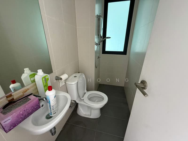 Kondominium untuk Disewa di The LIGHT COLLECTION II - SC Choong - Bathroom - PropertyGuru.com.my