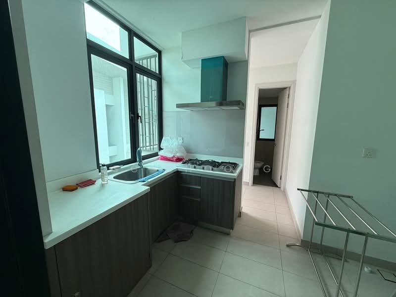 Kondominium untuk Disewa di The LIGHT COLLECTION II - SC Choong - Kitchen - PropertyGuru.com.my