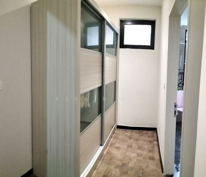 Rumah Bandar untuk Dijual di Seri Kembangan (Selangor) - Kerwin Ang - Corridor - PropertyGuru.com.my