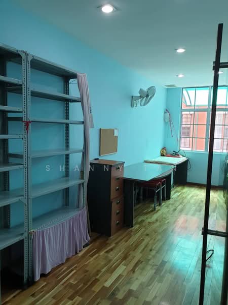 Shop / Office for Sale in Bandar Sungai Long (Selangor) - Shanny Tan - Study - PropertyGuru.com.my