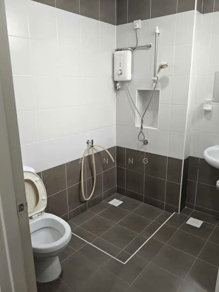 Semi-Detached House for Rent in Johor Bahru (Johor) - Rain Ng - Bathroom - PropertyGuru.com.my