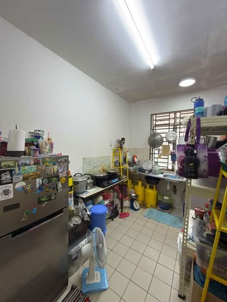 2-storey Terraced House for Sale in Taman Setia Indah (Tebrau) - Vanessa Lim - Kitchen - PropertyGuru.com.my