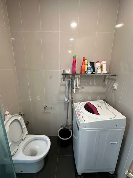 Kondominium untuk Disewa di The LIGHT COLLECTION II - SC Choong - Bathroom - PropertyGuru.com.my