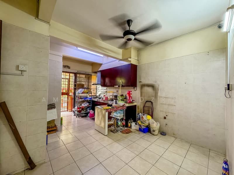 Rumah Teres 2 Tingkat untuk Dijual di Putra Heights (Subang Jaya) - Ammeer Nadzrai - Kitchen - PropertyGuru.com.my