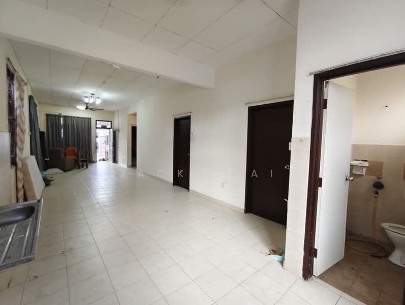 1-storey Terraced House for Sale in Bandar Putra (Kulai) - Jack Chai - PropertyGuru.com.my