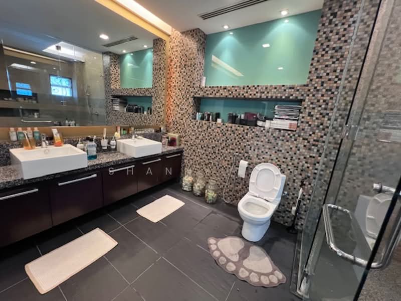 Semi-Detached House for Sale in Sungai Long (Bandar Sungai Long) - Shanny Tan - Bathroom - PropertyGuru.com.my