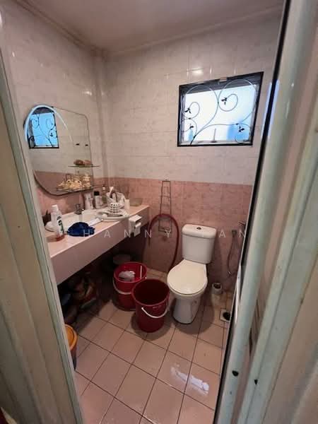 Semi-Detached House for Sale in Sungai Long (Bandar Sungai Long) - Shanny Tan - Bathroom - PropertyGuru.com.my