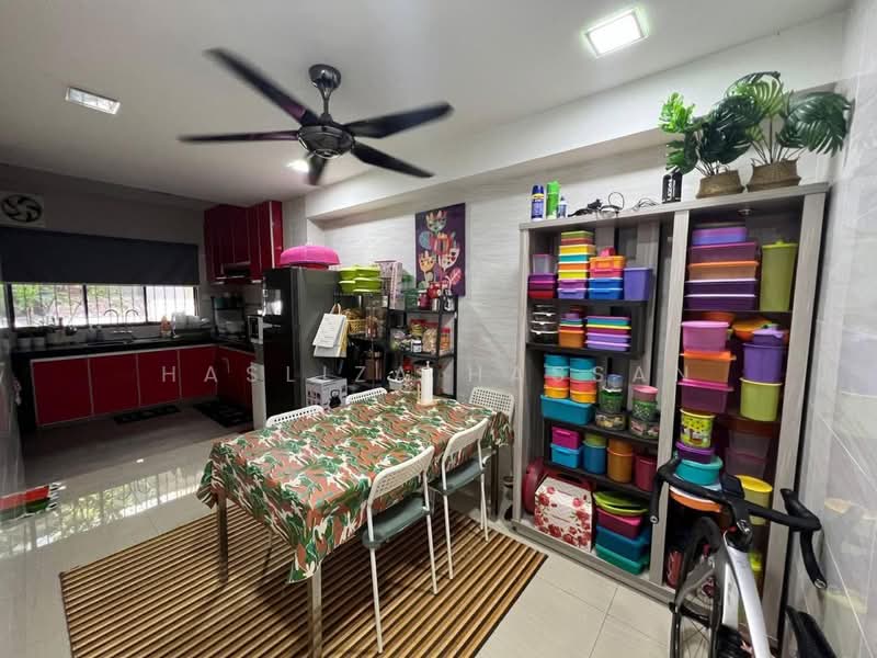 2-storey Terraced House for Sale in Cheras (Selangor) - Hasliza Hassan - Kitchen - PropertyGuru.com.my