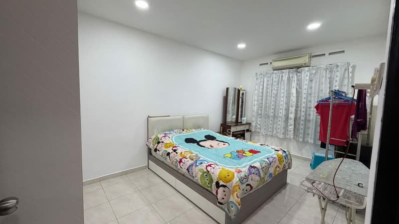 1-storey Terraced House for Sale in Taman Ungku Tun Aminah (Skudai) - Vincy Sia - Bedroom - PropertyGuru.com.my