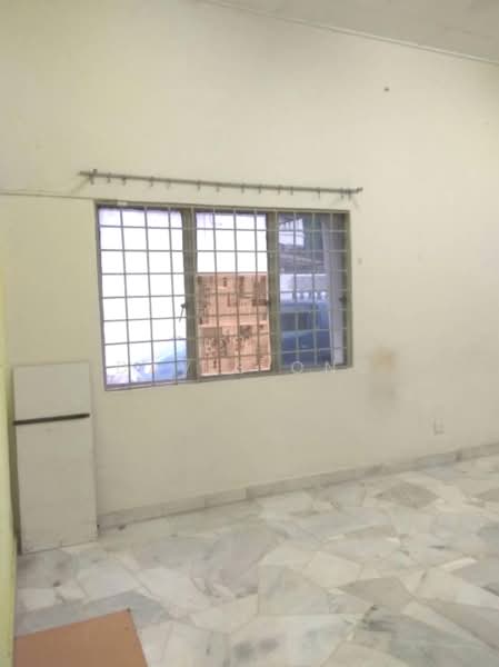 1.5-storey Terraced House for Sale in Taman Sri Melati (Selayang) - Davis Ong - Interior - PropertyGuru.com.my
