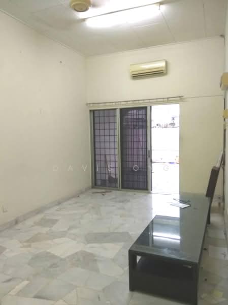1.5-storey Terraced House for Sale in Taman Sri Melati (Selayang) - Davis Ong - Living Room - PropertyGuru.com.my