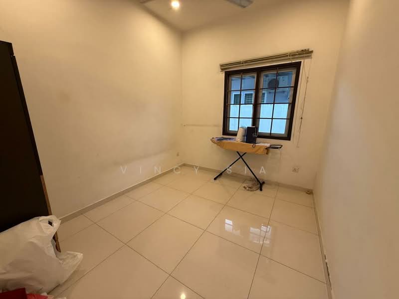 Rumah Banglo untuk Dijual di Taman Kebun Teh (Johor Bahru) - Vincy Sia - Bedroom - PropertyGuru.com.my
