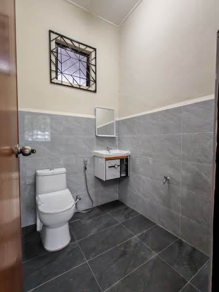 2-storey Terraced House for Rent in Johor Bahru (Johor) - Fion Lee - Bathroom - PropertyGuru.com.my