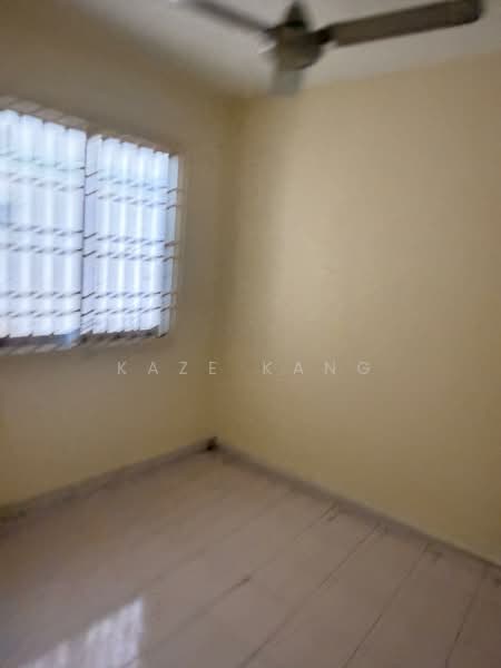 For Rent - Taman Kristal