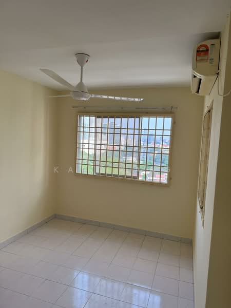 For Rent - Taman Kristal