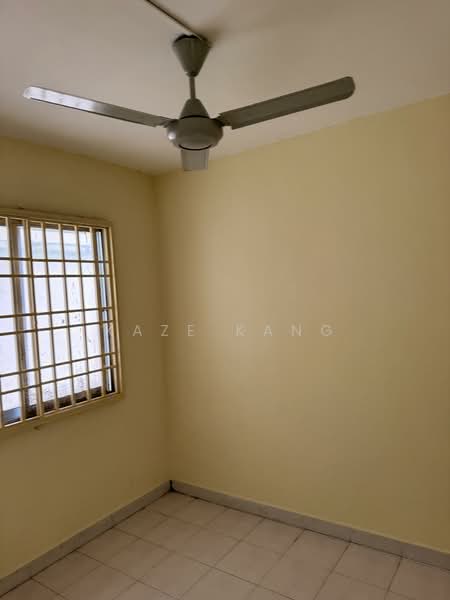 For Rent - Taman Kristal