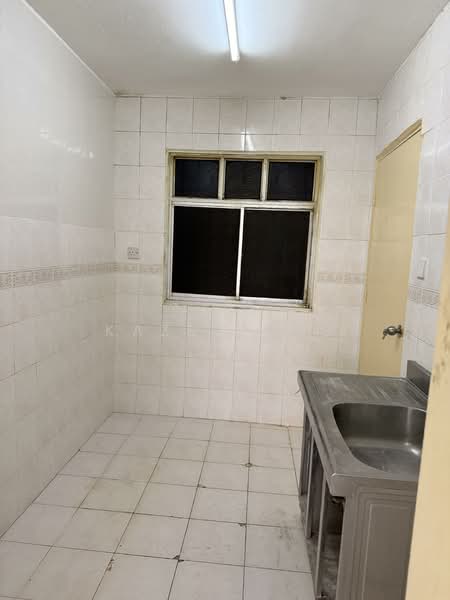 For Rent - Taman Kristal