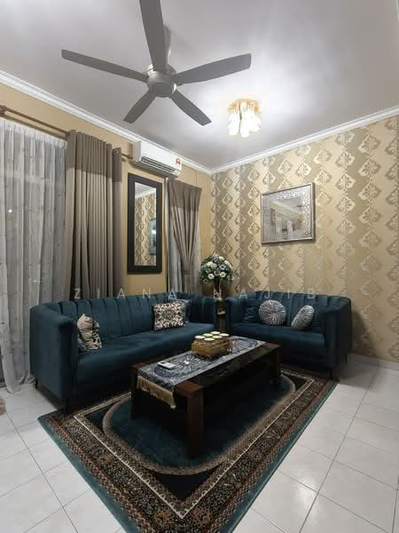 Cluster House for Sale in Alam Suria (Puncak Alam) - Ziana Najib - Living Room - PropertyGuru.com.my