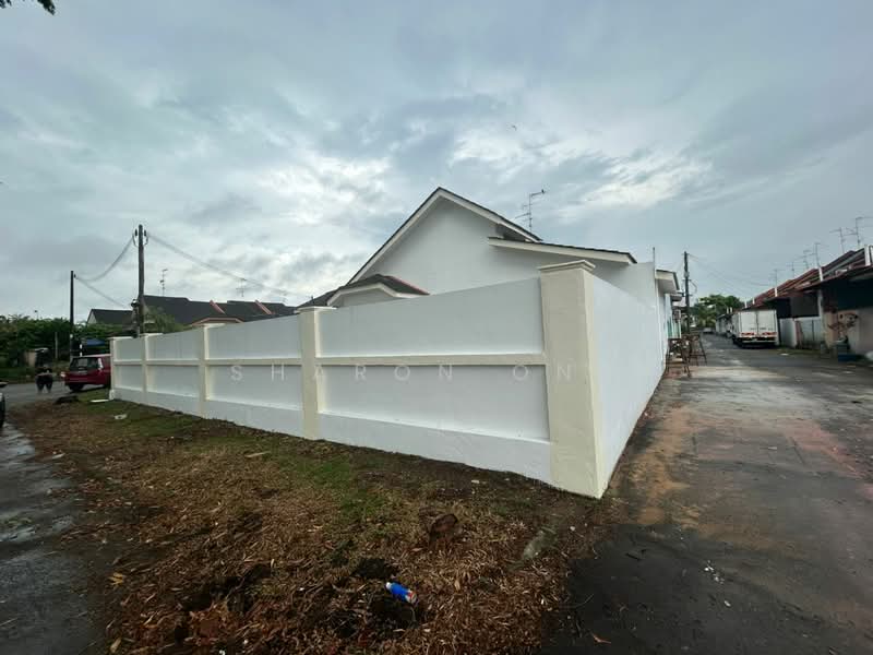 1-storey Terraced House for Sale in Taman Nusa Bestari (Iskandar Puteri (Nusajaya)) - Sharon Ong - Exterior - PropertyGuru.com.my