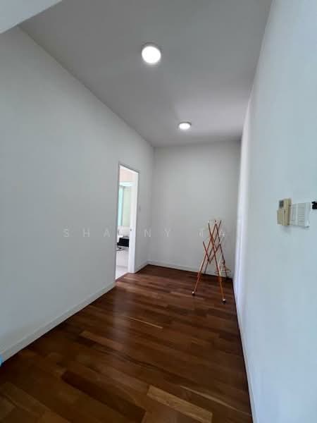Banglo Lot Kosong untuk Dijual di Bandar Sungai Long (Selangor) - Shanny Tan - Corridor - PropertyGuru.com.my